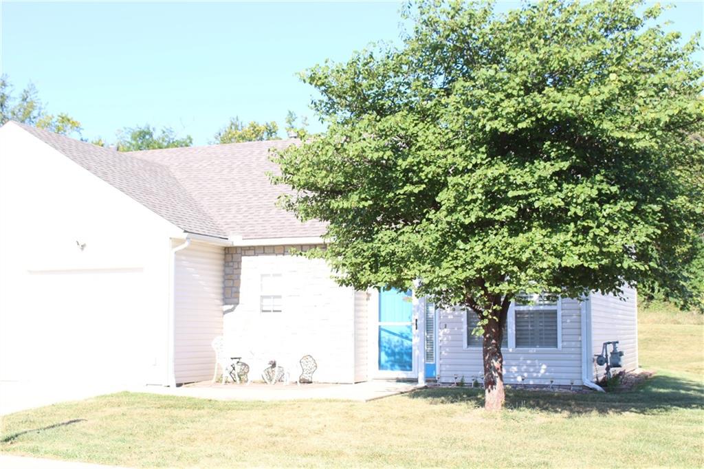 1661 Fall Creek Drive Property Photo 2