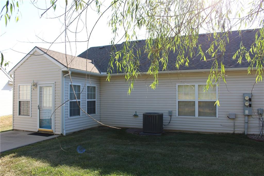 1661 Fall Creek Drive Property Photo 6