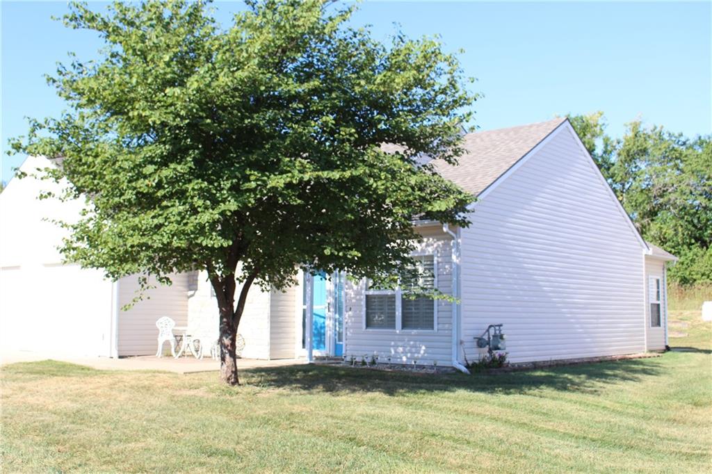 1661 Fall Creek Drive Property Photo 8