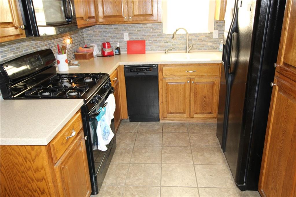 1661 Fall Creek Drive Property Photo 14