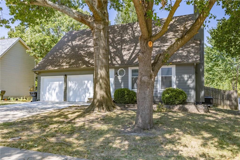 14802 W 149th Street Property Photo 2