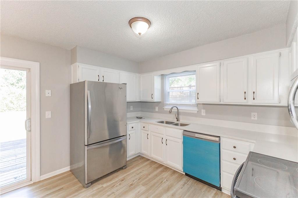14802 W 149th Street Property Photo 10