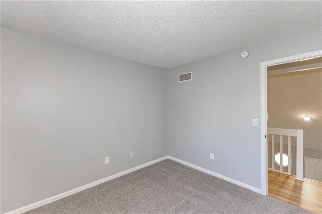 14802 W 149th Street Property Photo 20