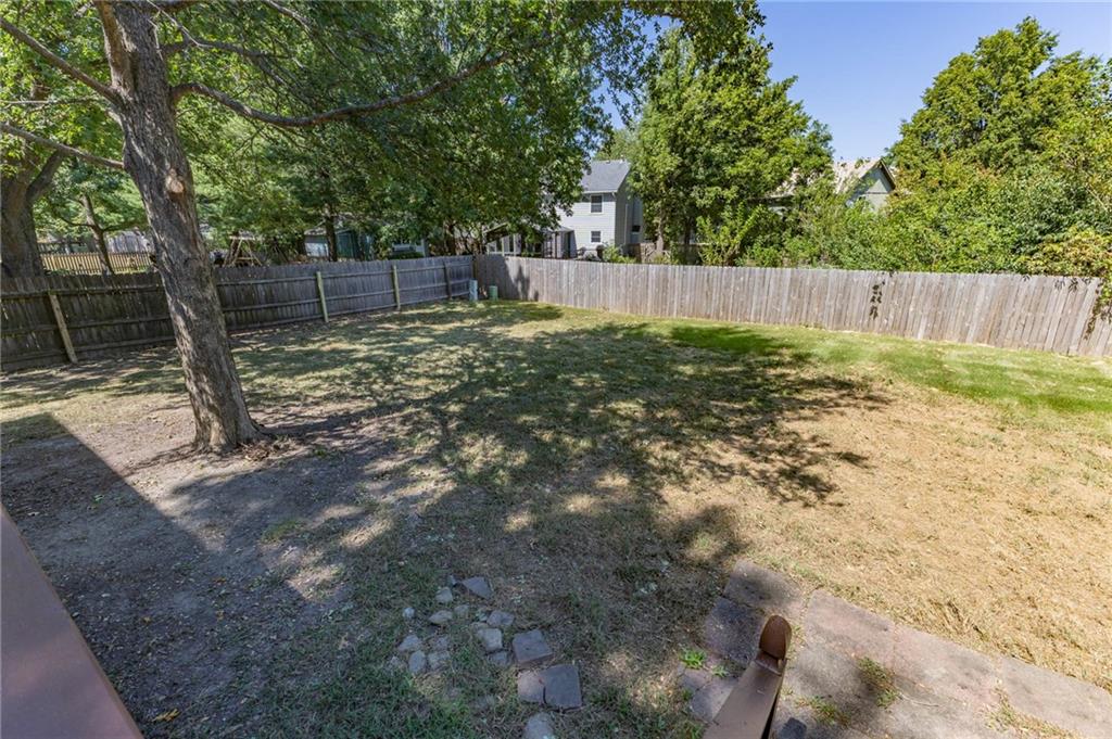 14802 W 149th Street Property Photo 32