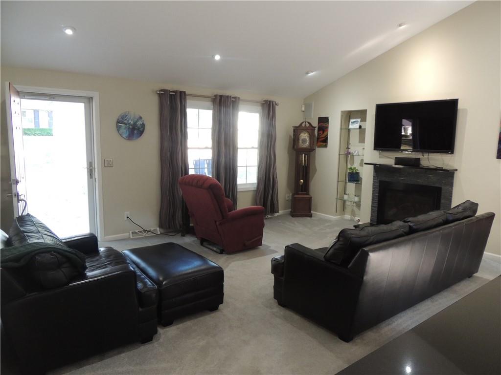 8703 Belleview Avenue Property Photo 6