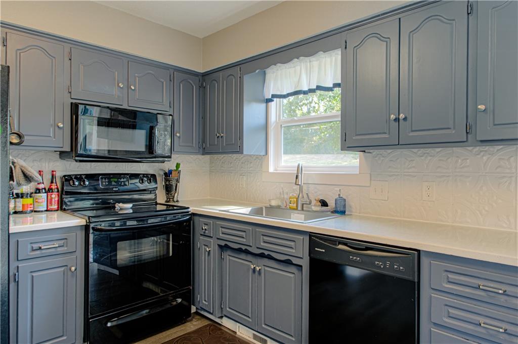 1120 Hickory Street Property Photo 8