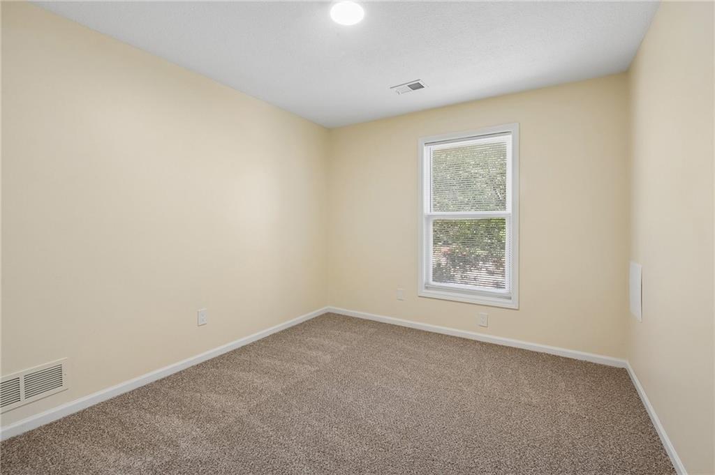 15113 W 156th Terrace Property Photo 15