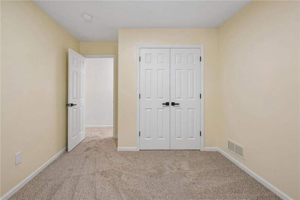 15113 W 156th Terrace Property Photo 16