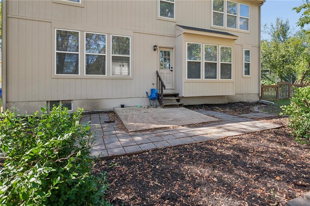 15113 W 156th Terrace Property Photo 36