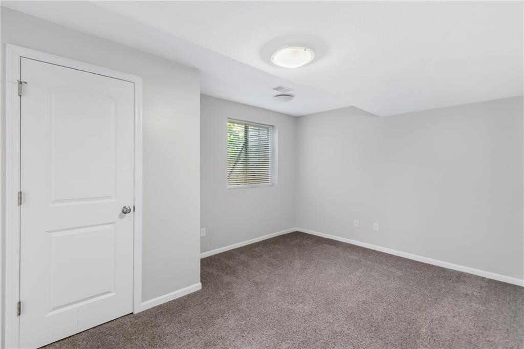 1403 Dickinson Road Property Photo 22