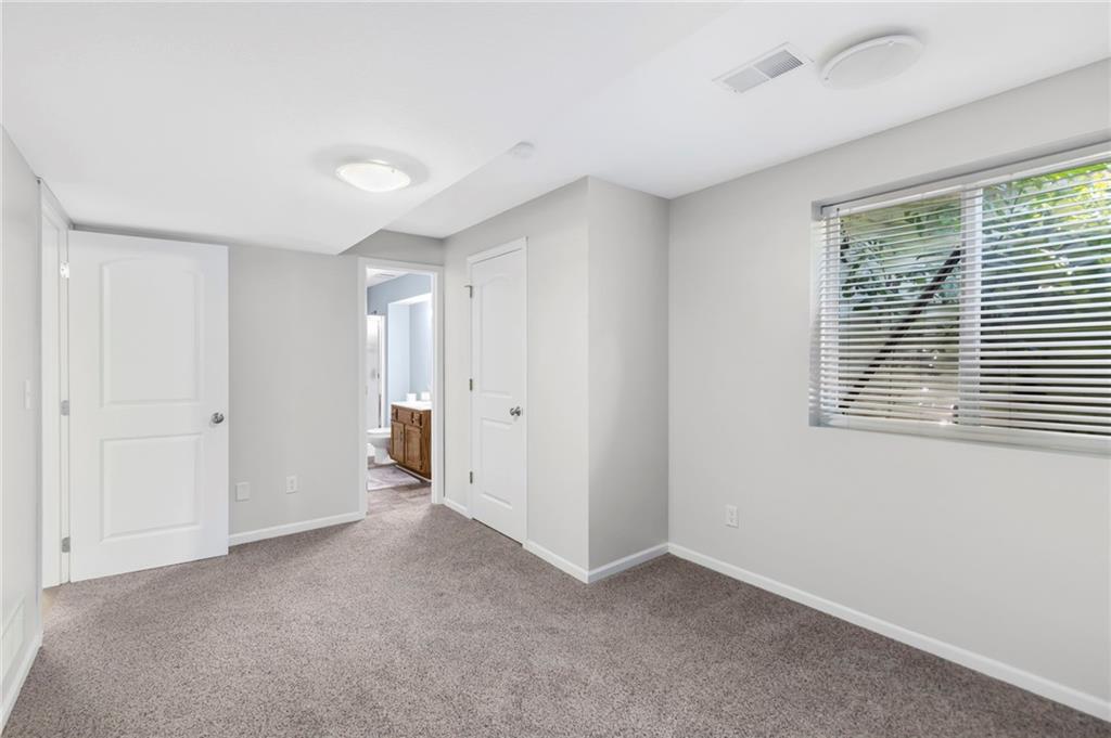 1403 Dickinson Road Property Photo 23