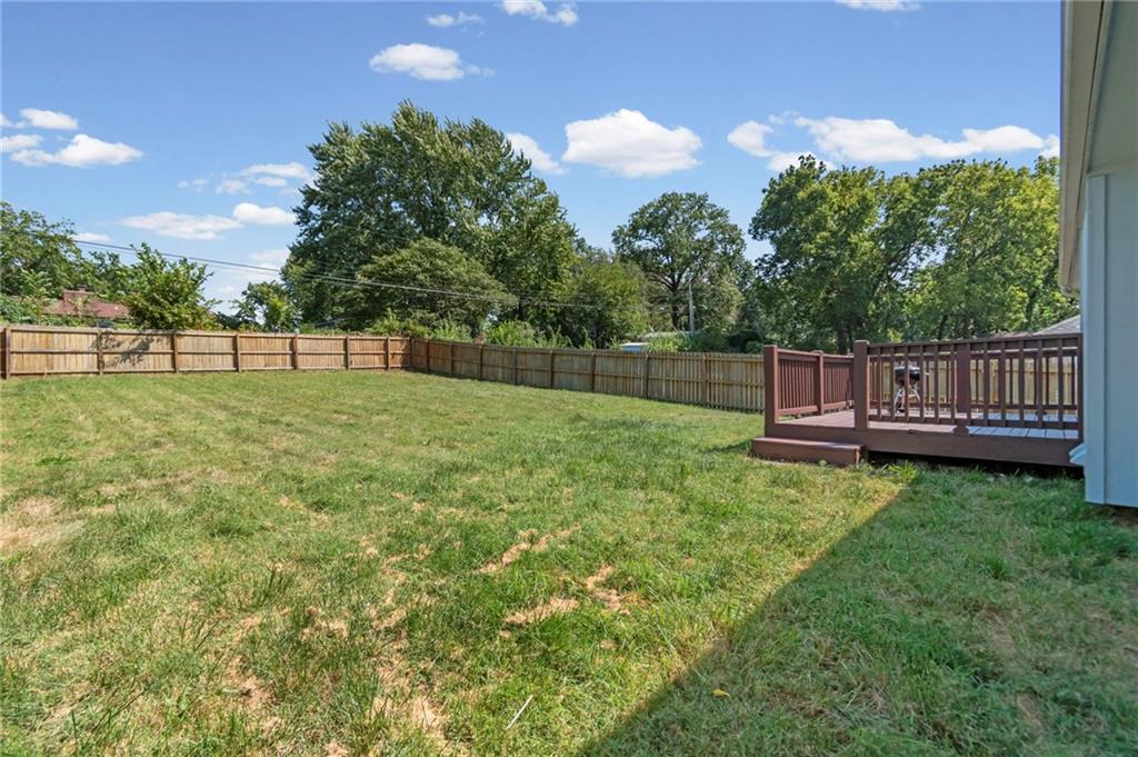 1403 Dickinson Road Property Photo 27