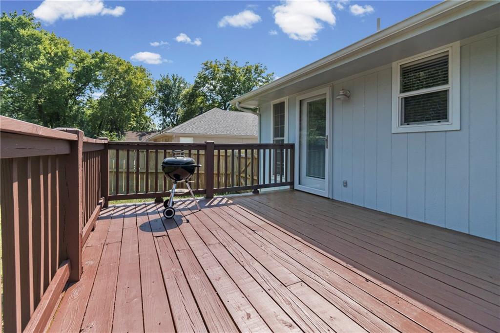1403 Dickinson Road Property Photo 31
