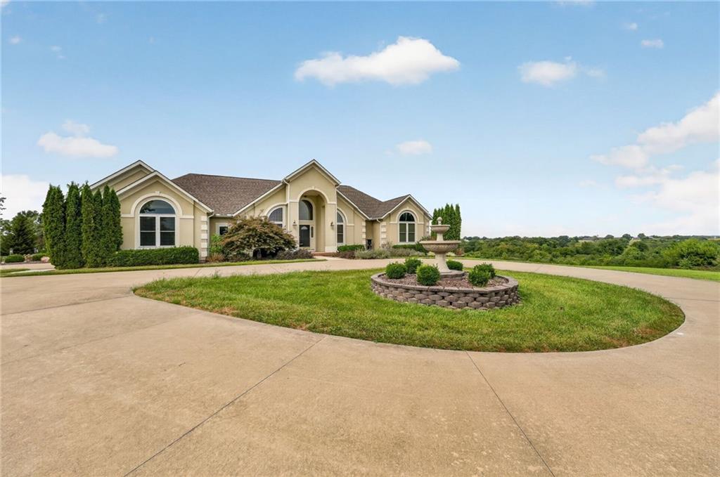 10030 Airfield Lane Property Photo 3