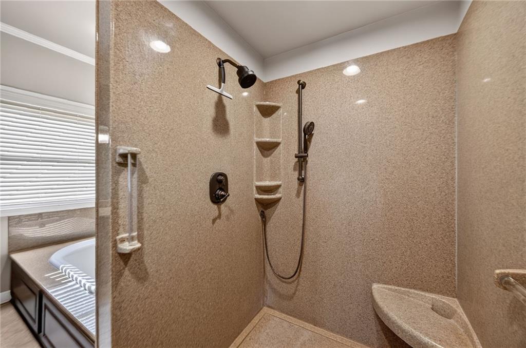 10030 Airfield Lane Property Photo 22