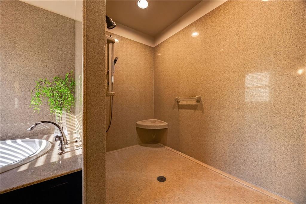 10030 Airfield Lane Property Photo 27