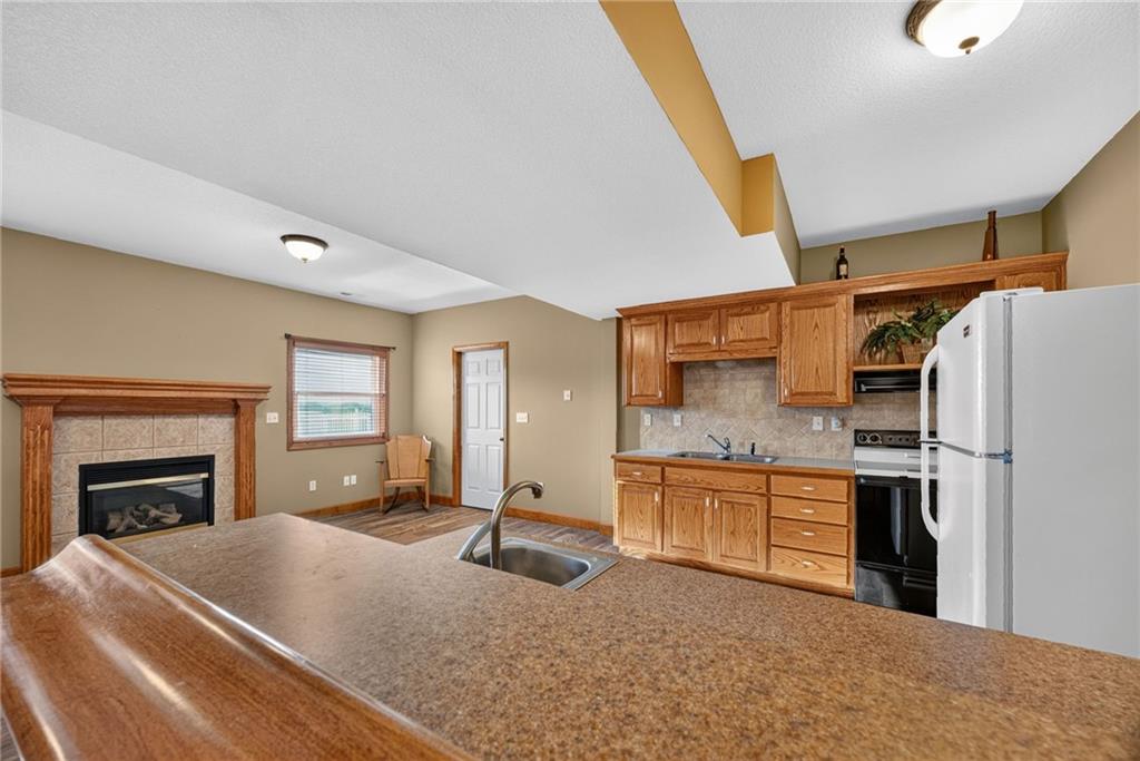 10030 Airfield Lane Property Photo 41
