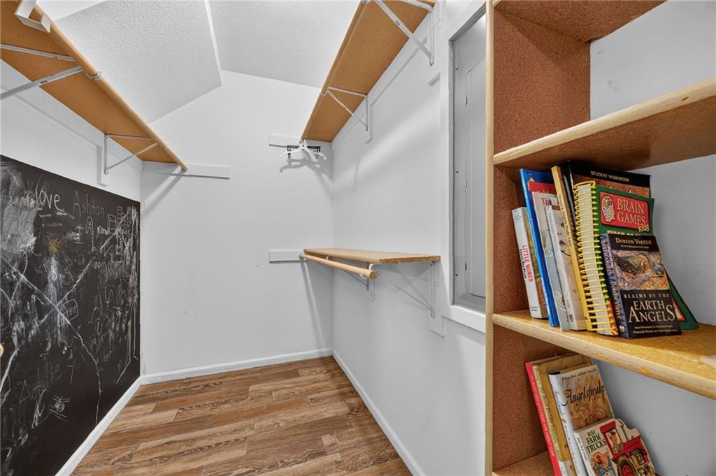 10030 Airfield Lane Property Photo 44