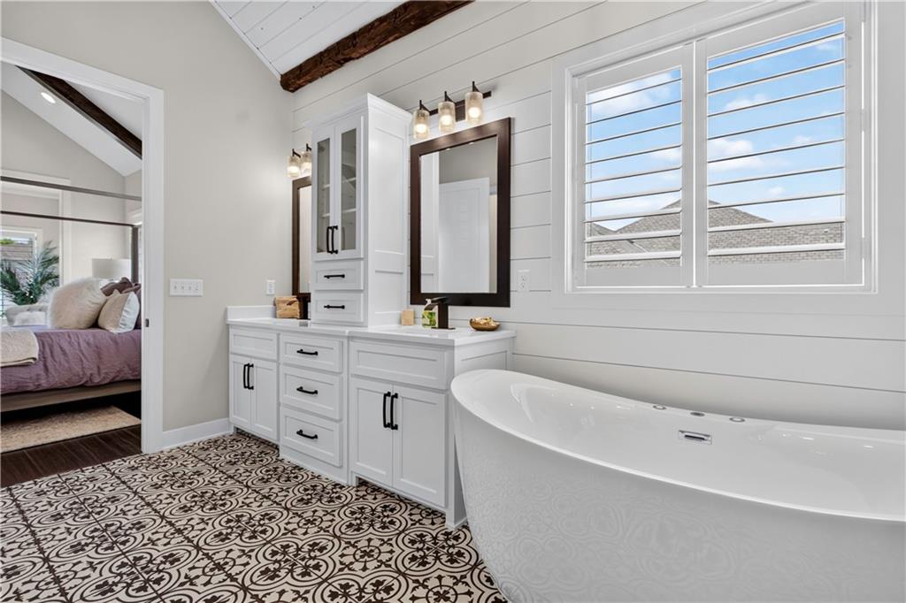 404 South Shore Drive Property Photo 31