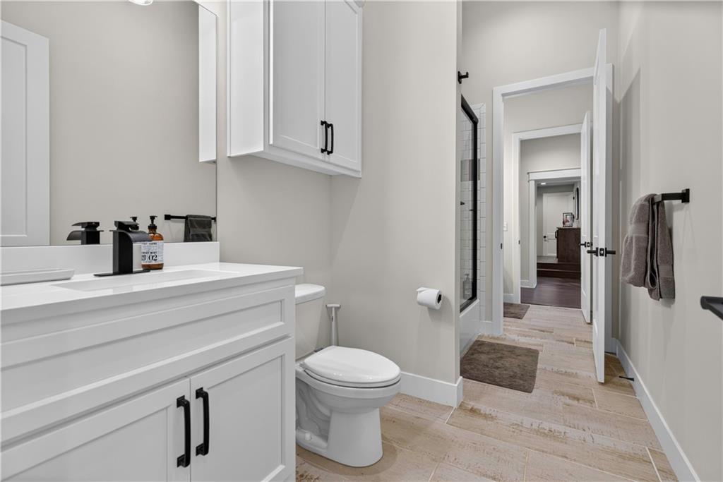 404 South Shore Drive Property Photo 57