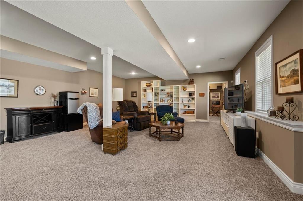 18220 Prairie View Drive Property Photo 34