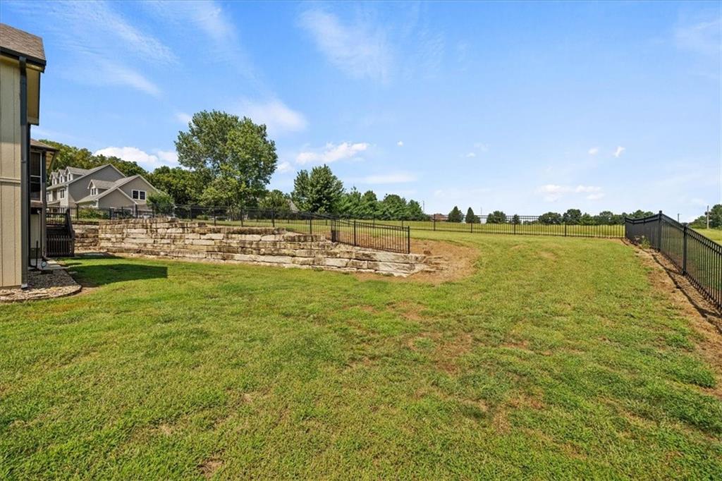 18220 Prairie View Drive Property Photo 44