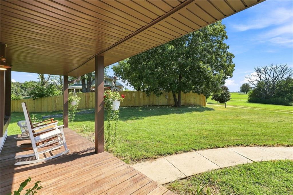 463 Nw 600th Road Property Photo 7