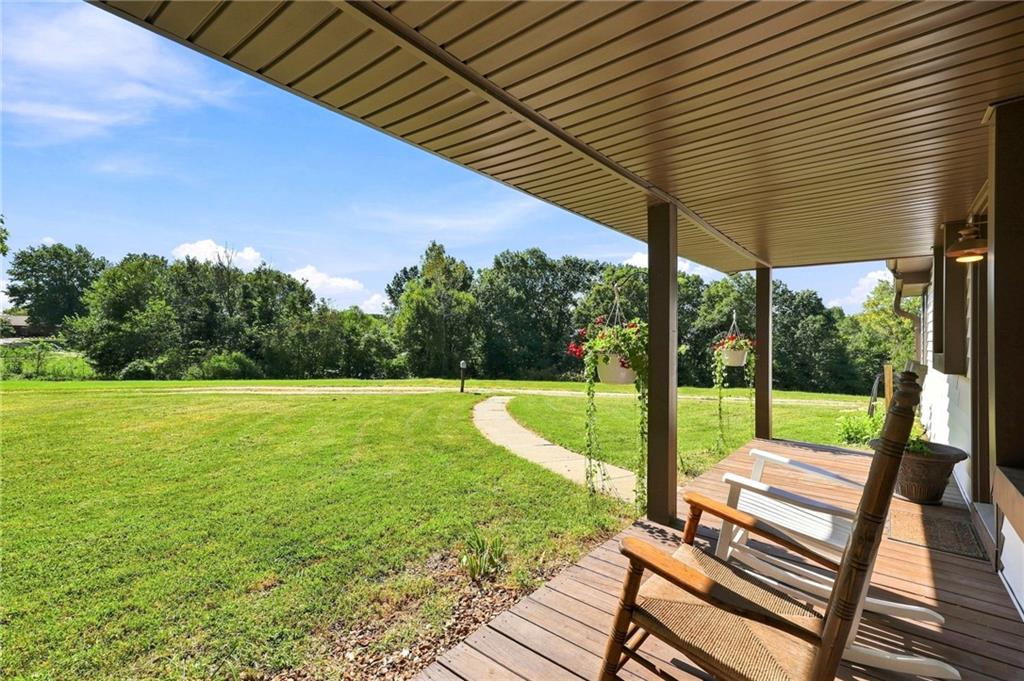463 Nw 600th Road Property Photo 8