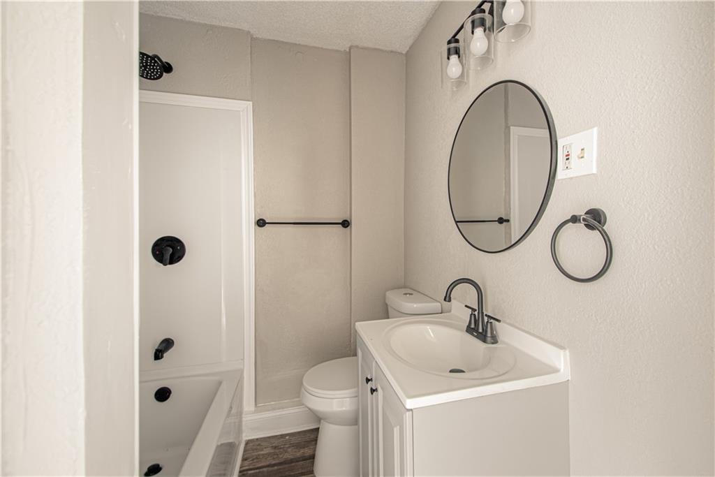 3025 Wayne Avenue Property Photo 15