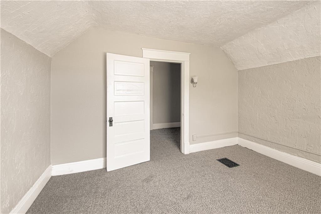 3025 Wayne Avenue Property Photo 17
