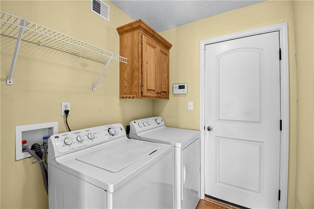 228 Sw Ascot Circle Property Photo 24