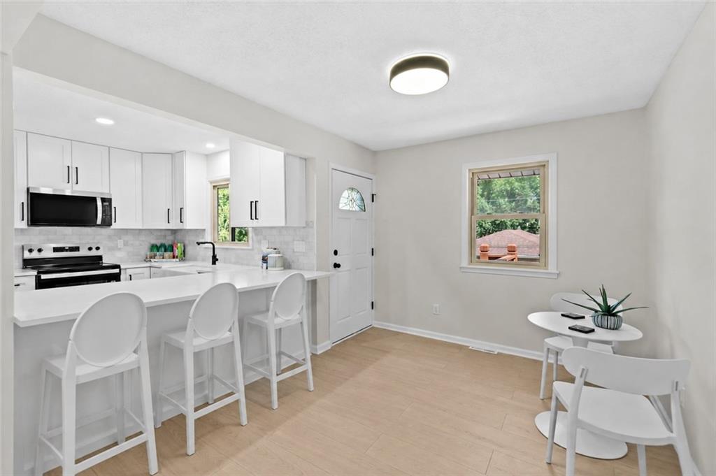 5813 Sterling Avenue Property Photo 14