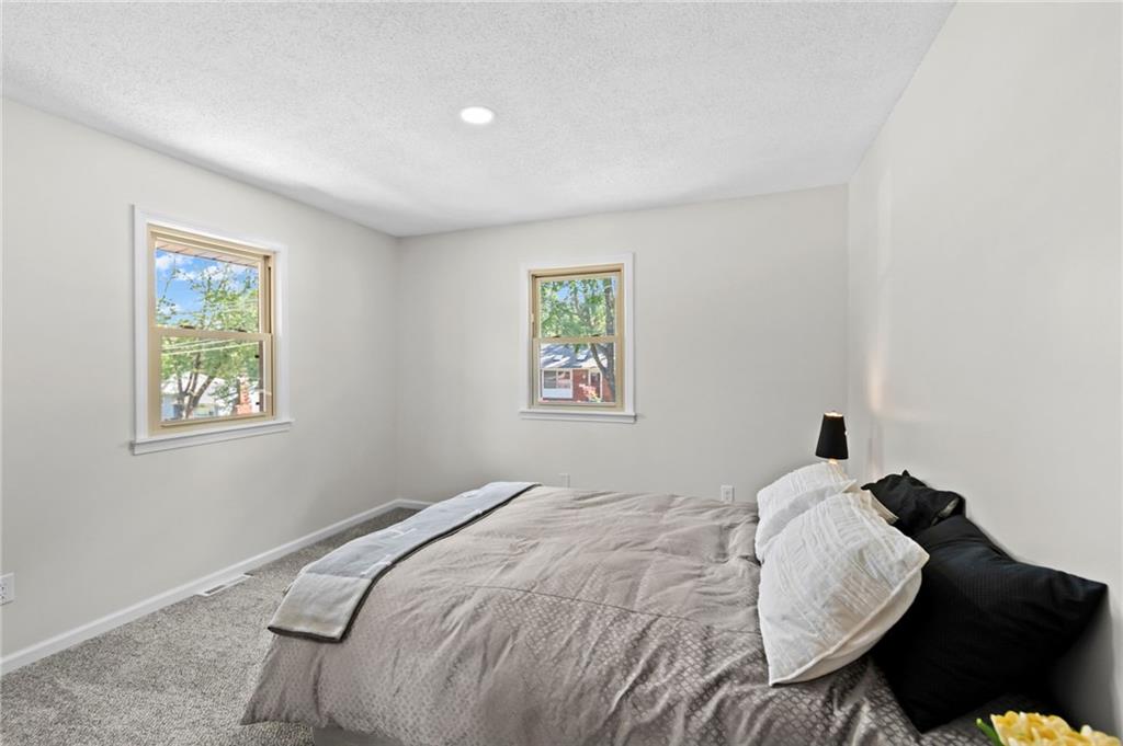 5813 Sterling Avenue Property Photo 15