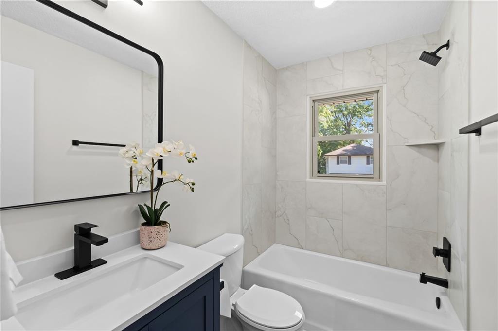 5813 Sterling Avenue Property Photo 17