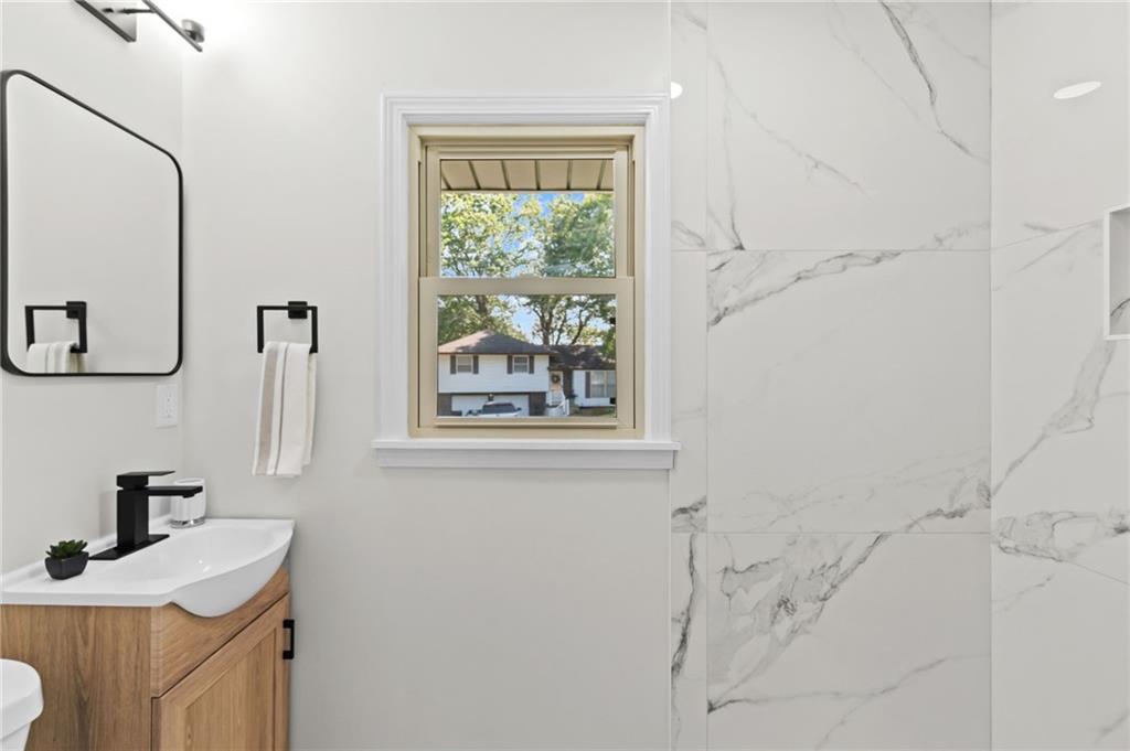 5813 Sterling Avenue Property Photo 21