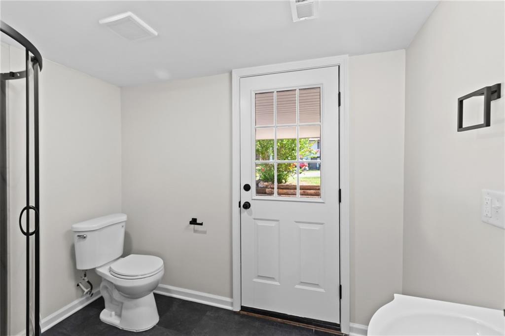 5813 Sterling Avenue Property Photo 24