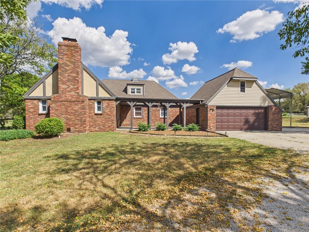 915 215th Street Property Photo 1