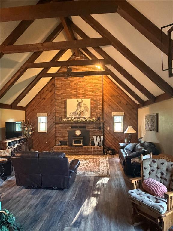 915 215th Street Property Photo 15