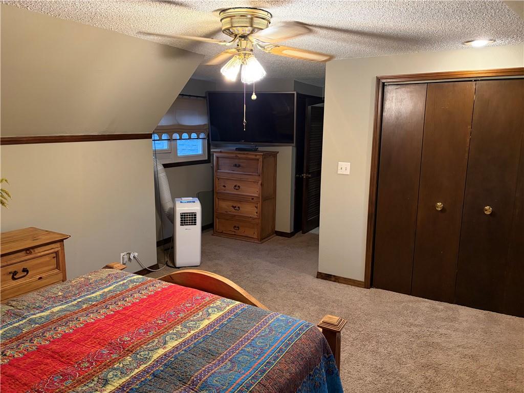 915 215th Street Property Photo 17