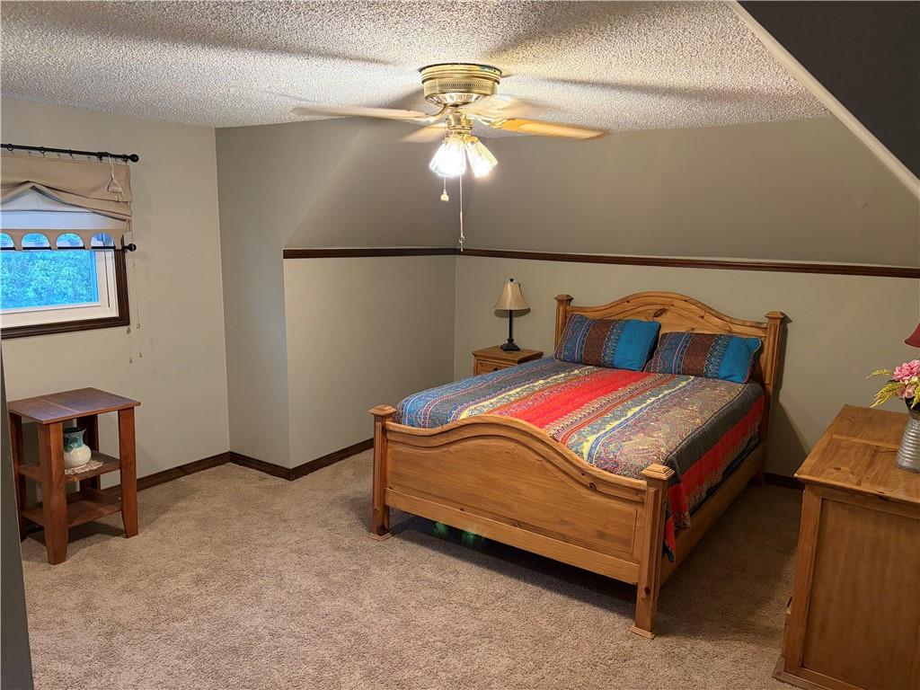 915 215th Street Property Photo 18