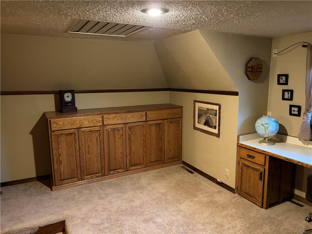 915 215th Street Property Photo 21
