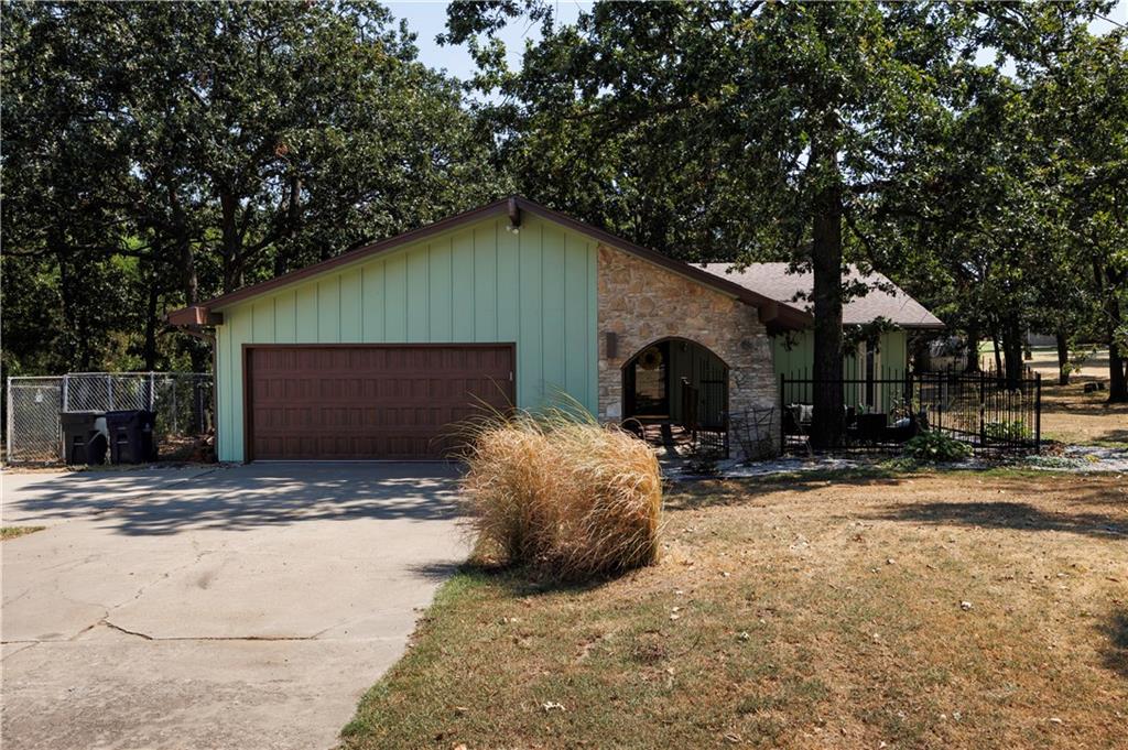 2936 Crown Drive Property Photo 1