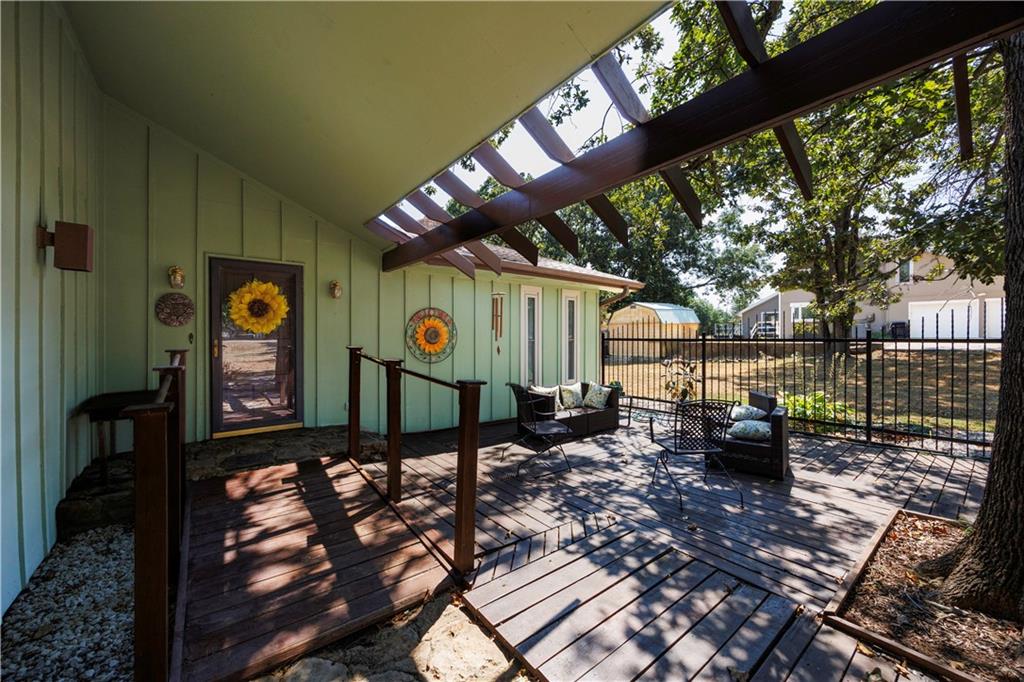 2936 Crown Drive Property Photo 4