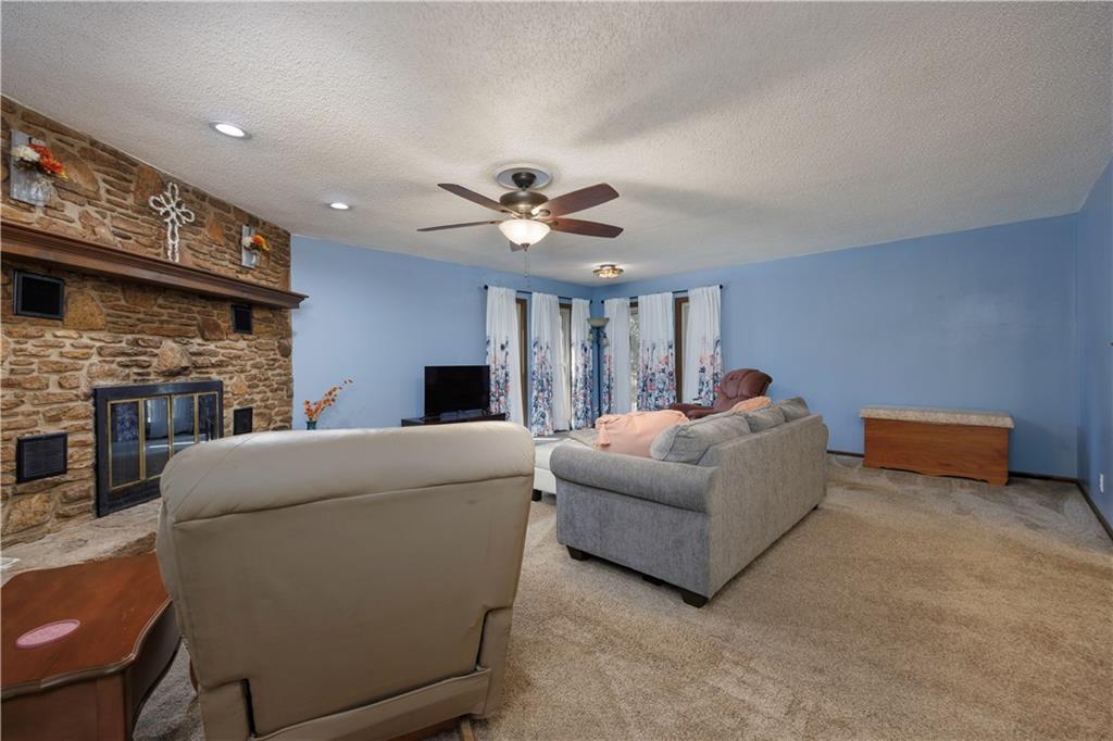 2936 Crown Drive Property Photo 8