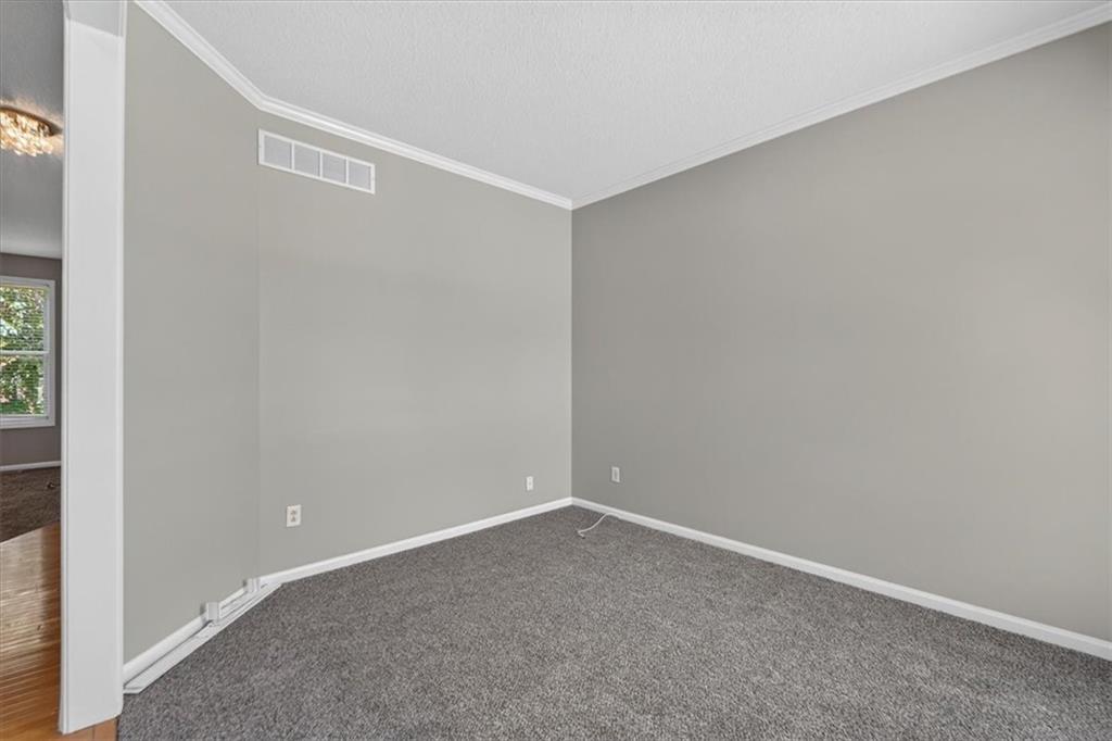 14412 W 139th Terrace Property Photo 7