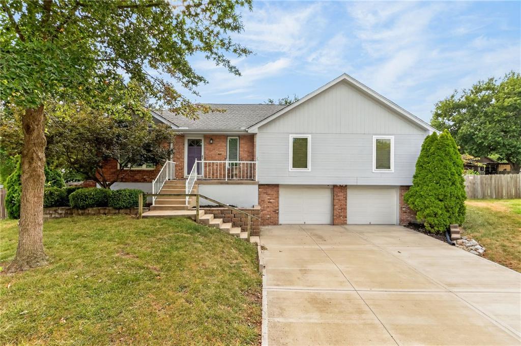 906 Nw Chestnut Circle Property Photo