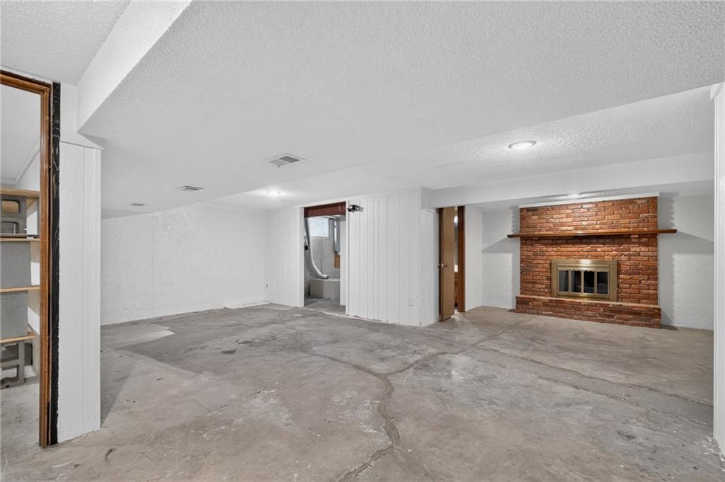 906 Nw Chestnut Circle Property Photo 28