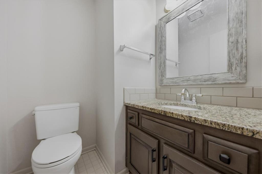 10232 Tracy Avenue Property Photo 10