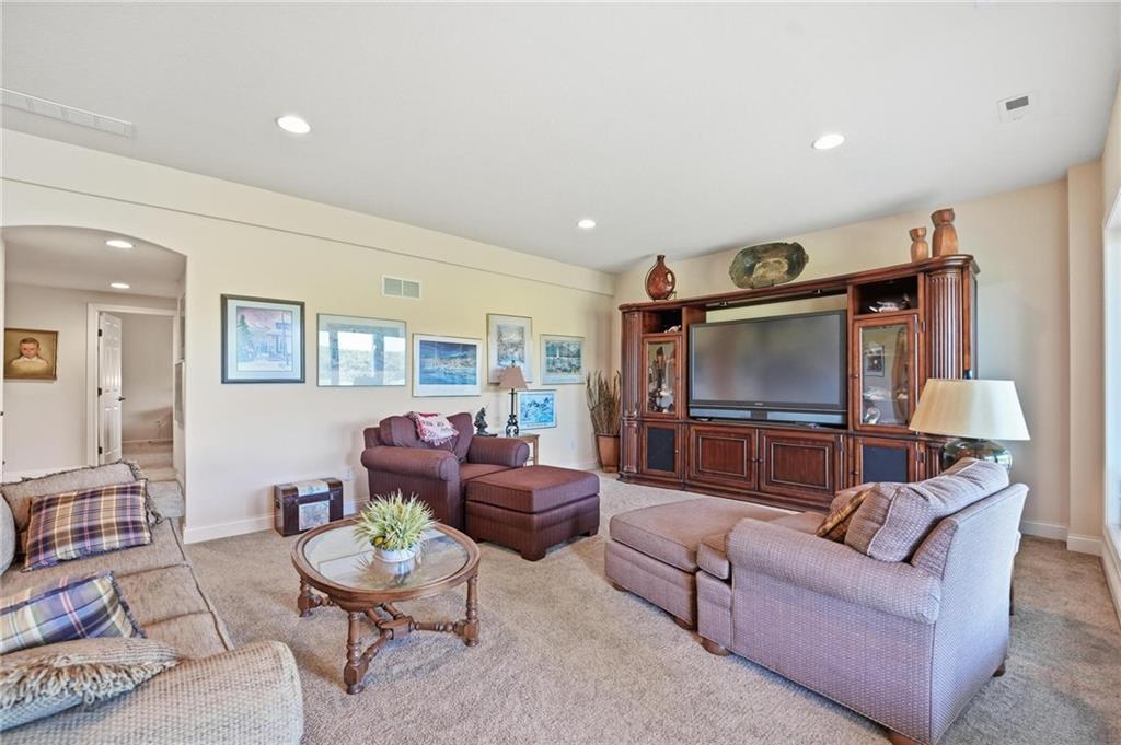 10405 N Saint Clair Avenue Property Photo 46