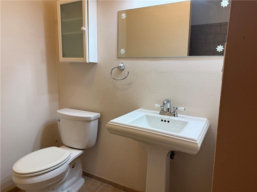 714 W 8th Street Property Photo 10
